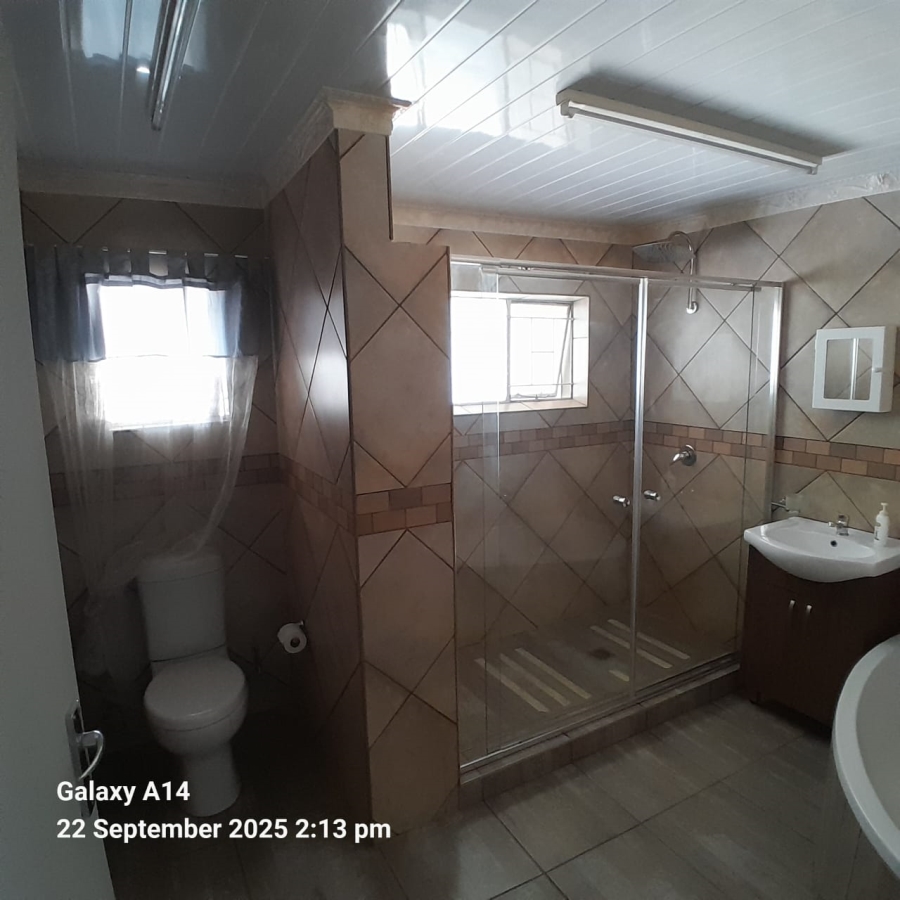 5 Bedroom Property for Sale in Bodorp North West